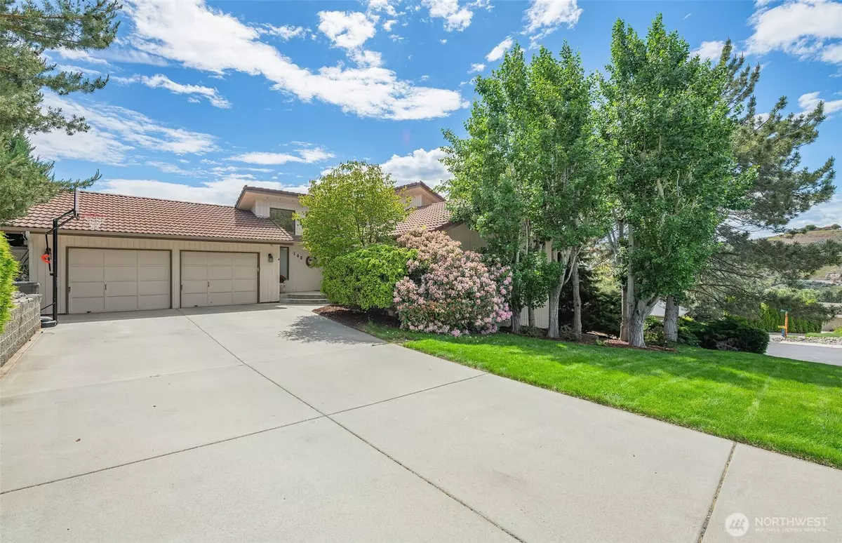 Wenatchee, WA 98801,140 136 Heather LN