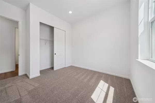 Buckley, WA 98321,932 Lucas AVE #21