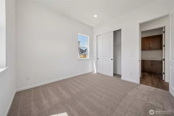 Buckley, WA 98321,932 Lucas AVE #21