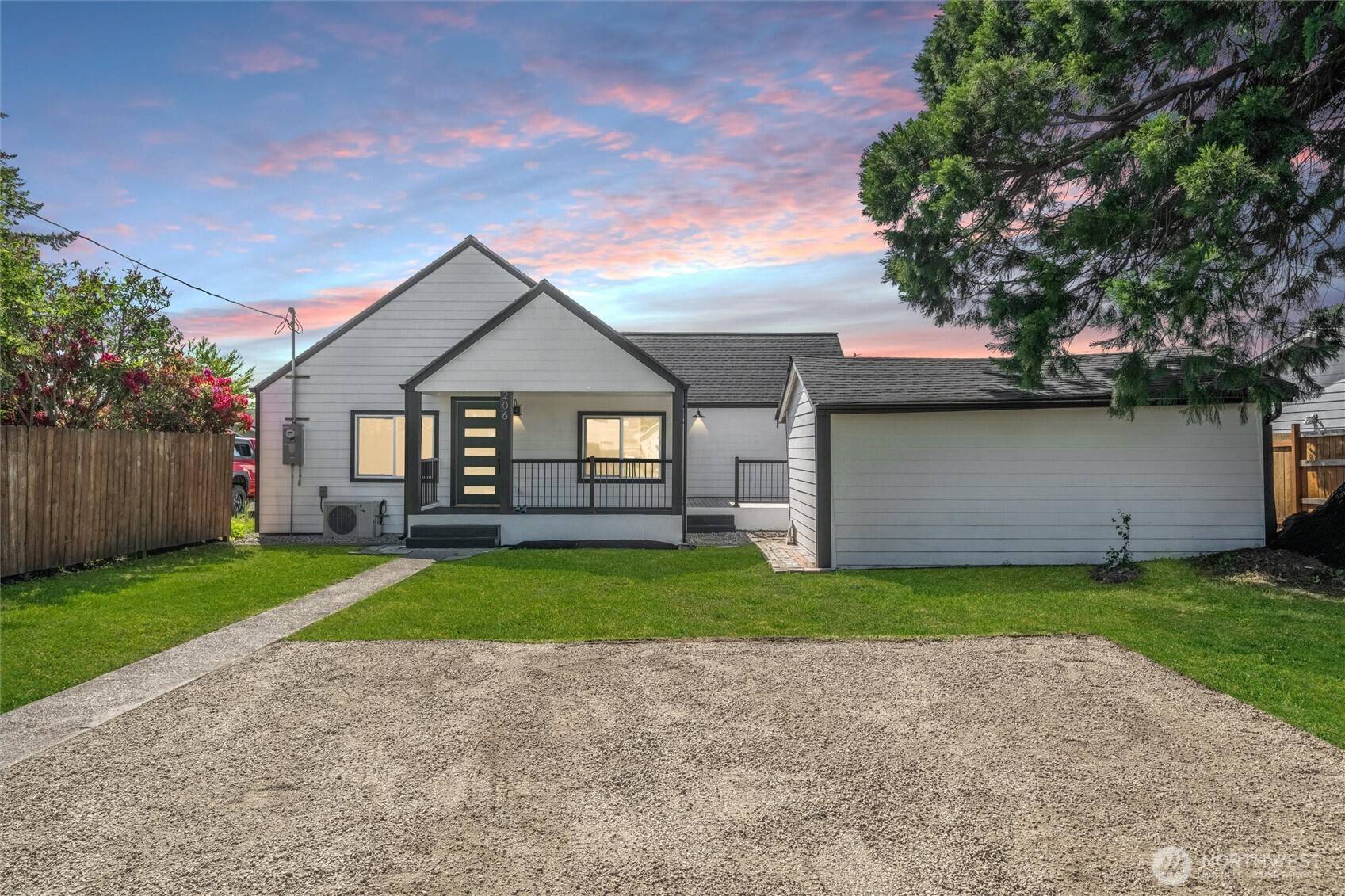 206 Puget St, Sedro Woolley, WA 98284