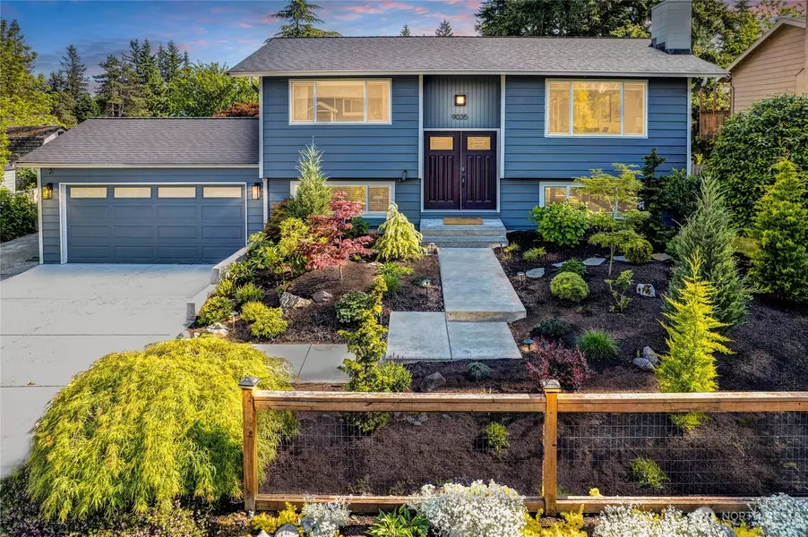 9035 NE 137th, Kirkland, WA 98034