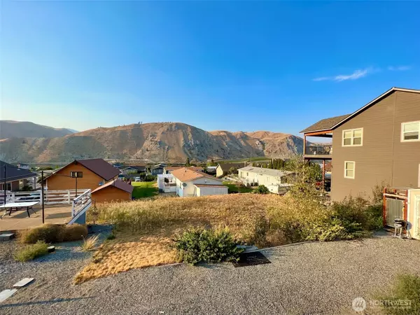 Orondo, WA 98843,445 Entiat PL