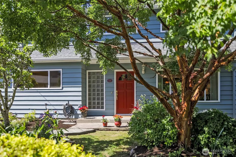 318 NW 177 ST, Shoreline, WA 98177