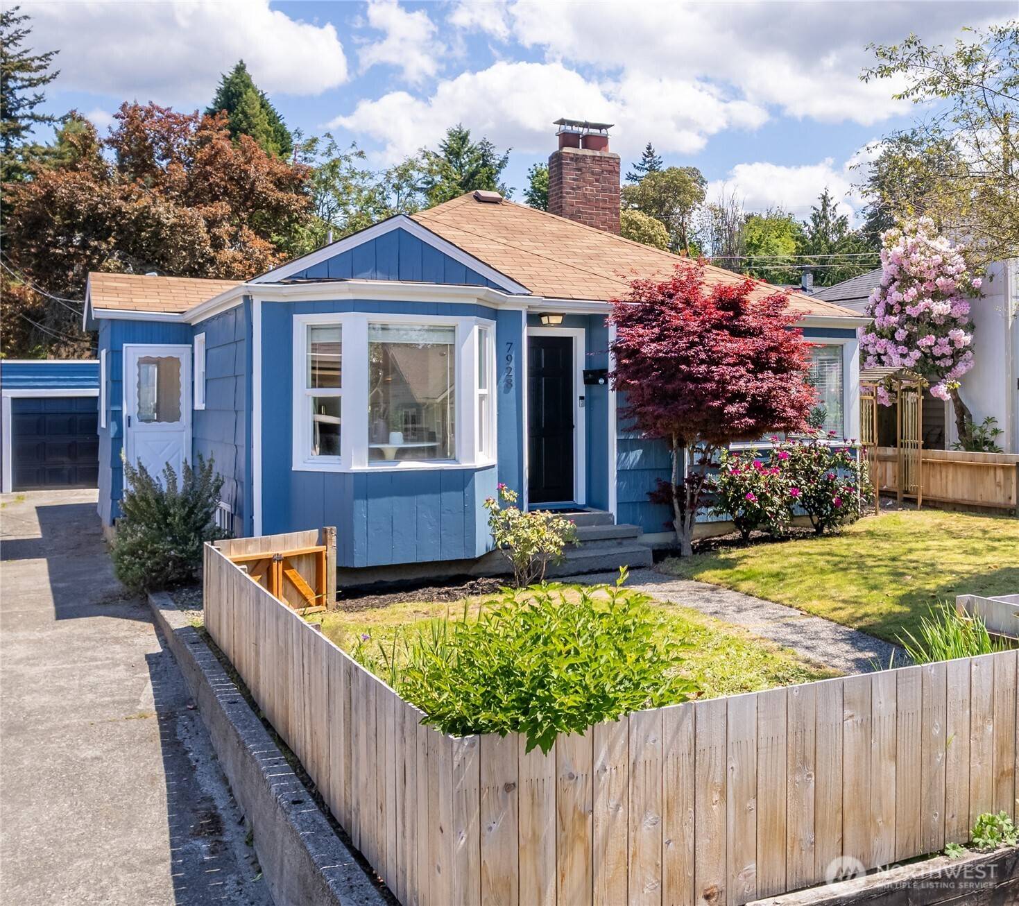 7928 16th AVE SW, Seattle, WA 98106
