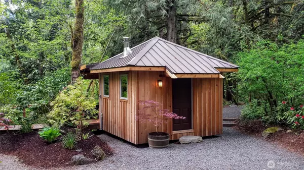 Quilcene, WA 98376,423 Lords Lake LOOP