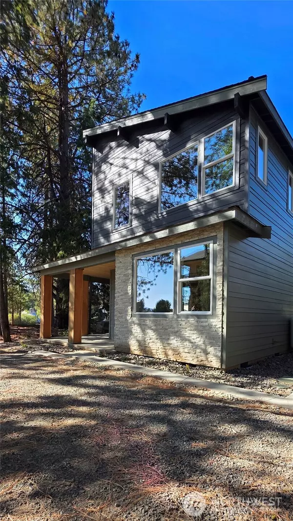 Cle Elum, WA 98922,609 Compass PL #19