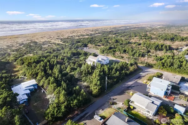 Ocean Shores, WA 98569,723 S Sand Dune AVE SW