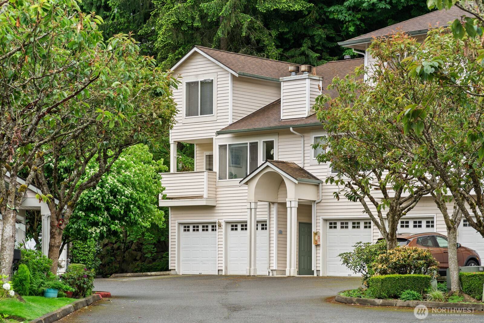 8828 238th St SW #D-1, Edmonds, WA 98026