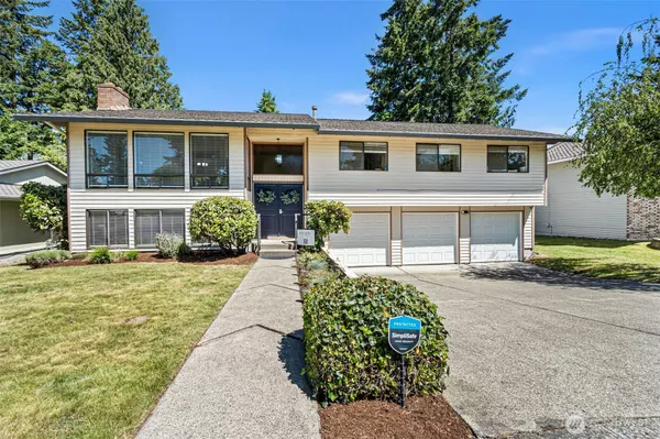 Renton, WA 98058,14202 SE 162nd PL