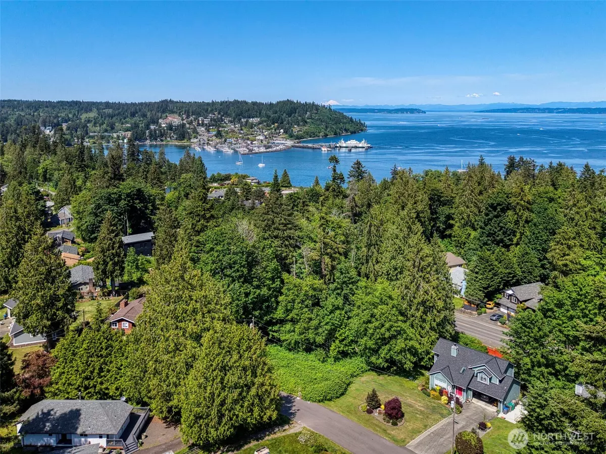 Kingston, WA 98346,24115 Madura DR NE