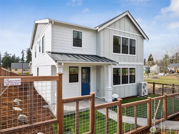 Newcastle, WA 98056,8310 115th PL SE #3
