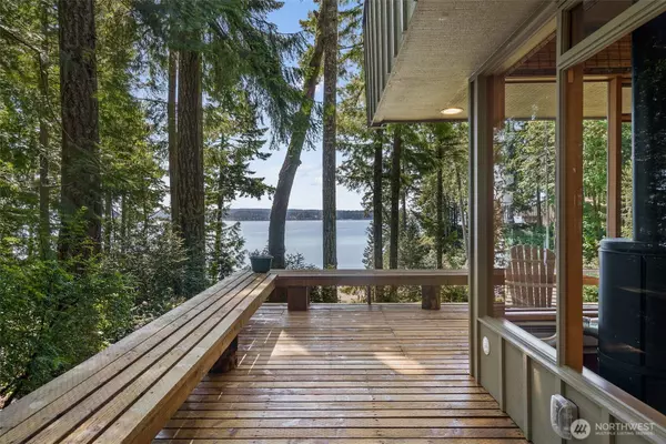 Shelton, WA 98584,332 E Pointes DR E