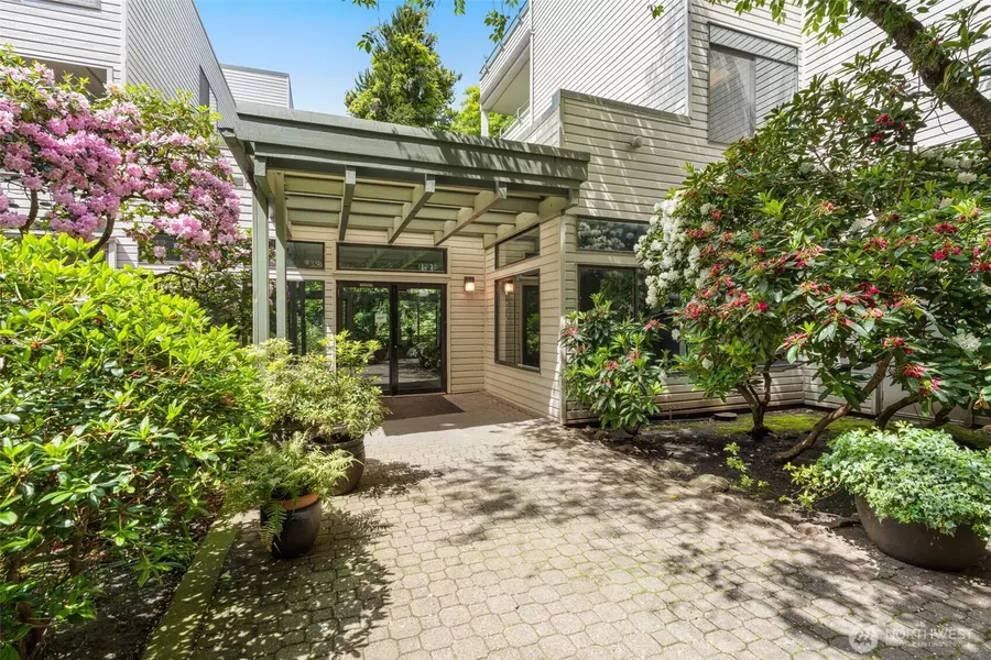 211 Summit AVE E #S218, Seattle, WA 98102