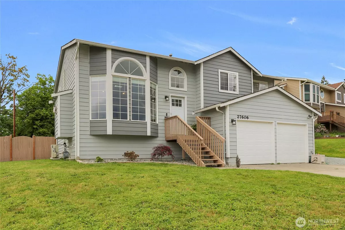 Stanwood, WA 98292,27606 74th AVE NW