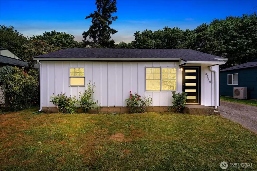 4126 19th AVE SW, Seattle, WA 98106