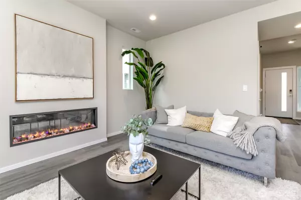 Tacoma, WA 98445,13806 Brookdale LN E #101