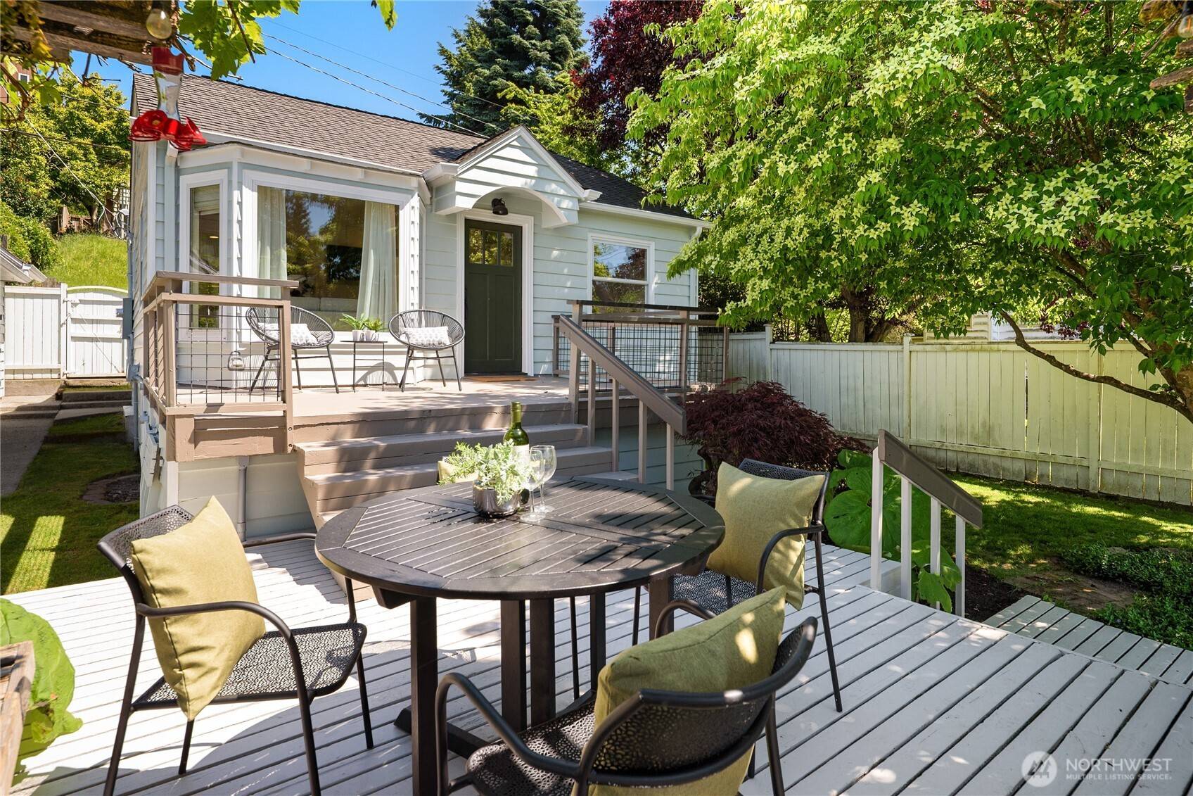 5648 38th AVE SW, Seattle, WA 98126