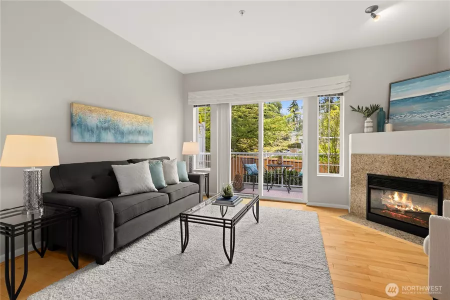15720 Manor WAY #E3, Lynnwood, WA 98087