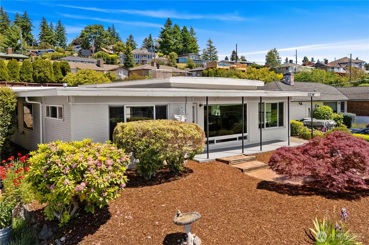 Burien, WA 98146,12138 Shorewood DR SW