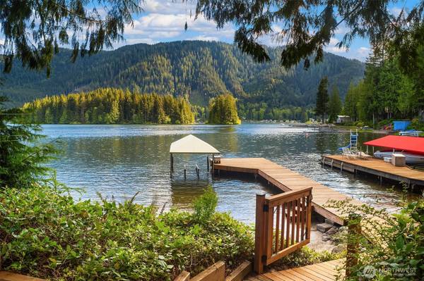 33164 W Shore Drive,  Mount Vernon,  WA 98274