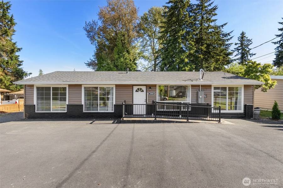5004 188th ST SW, Lynnwood, WA 98037