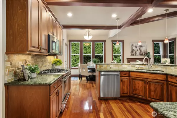 Woodinville, WA 98072,17044 140th CT NE