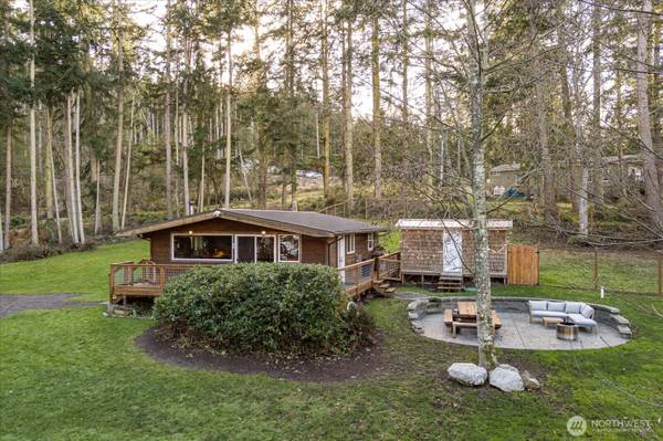 145 E Morris RD, Coupeville, WA 98239