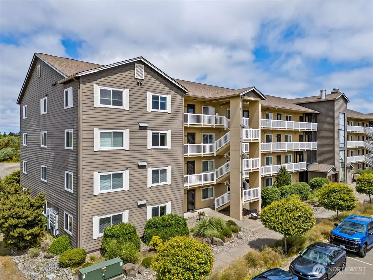 Ocean Shores, WA 98569,262 Oyhut Bay BLVD SW #101