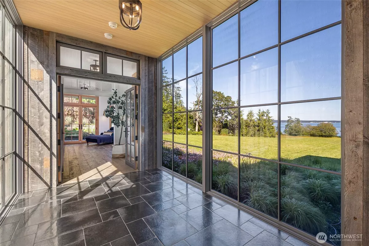 Friday Harbor, WA 98250,2553 Cattle Point RD