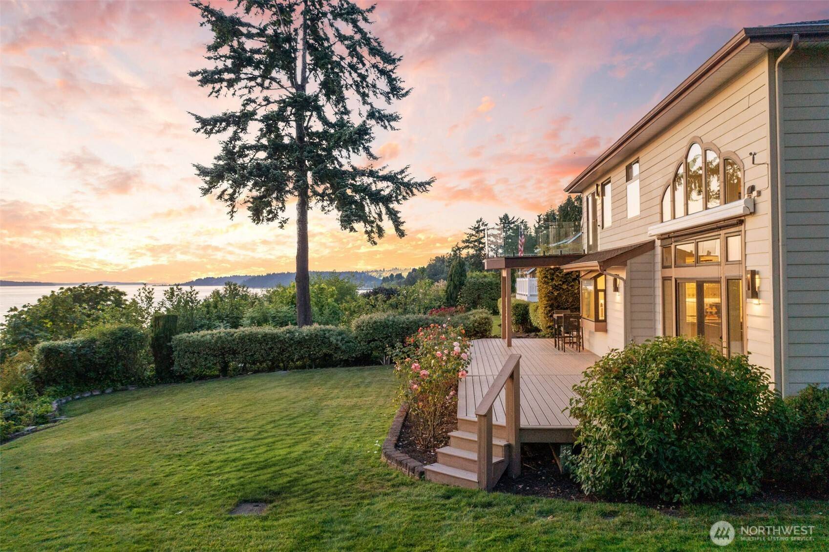 26045 Marine View DR S, Des Moines, WA 98198
