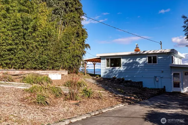 Clinton, WA 98236,4849 Berg RD