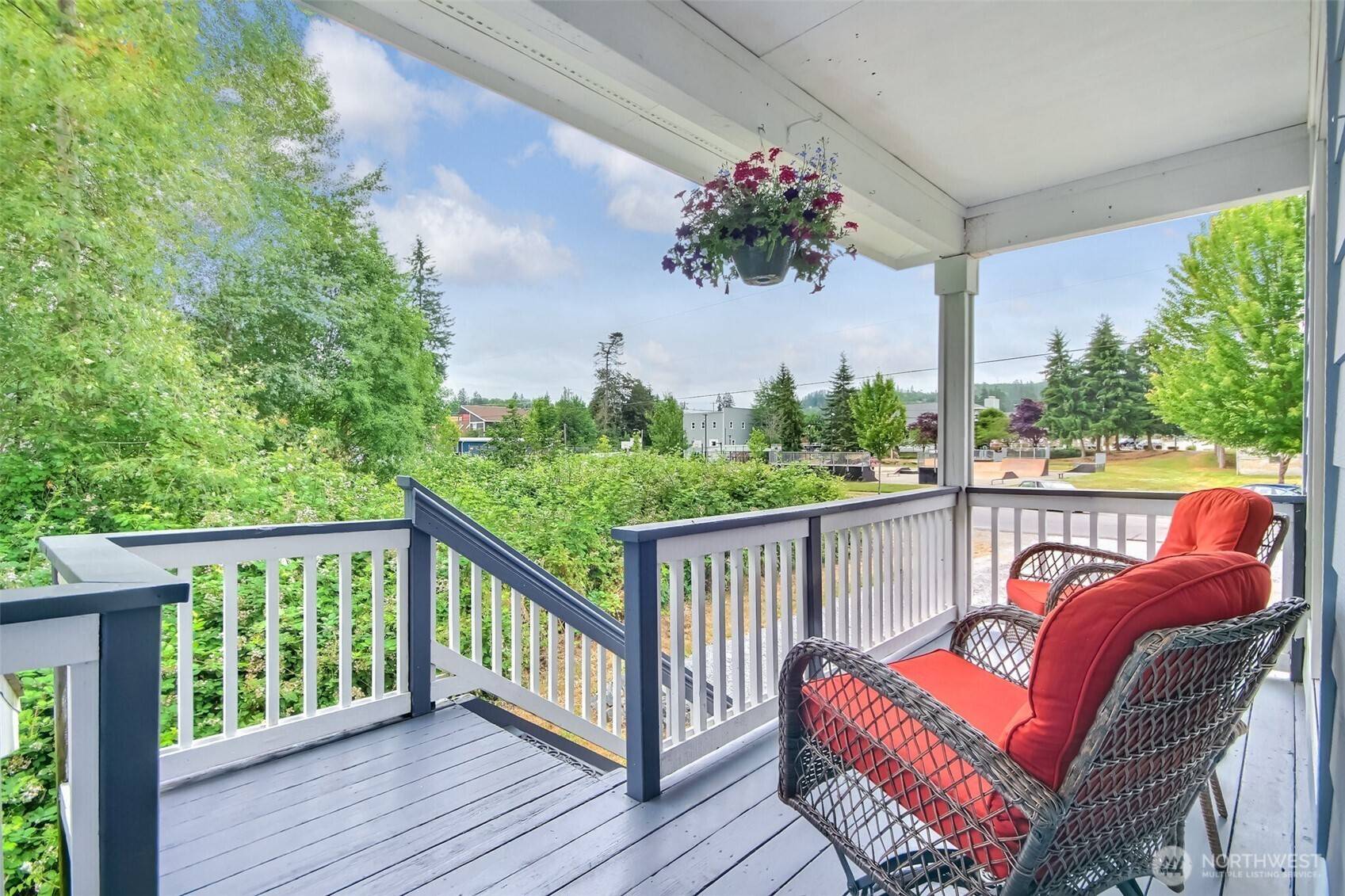300 Cascade AVE, Granite Falls, WA 98252