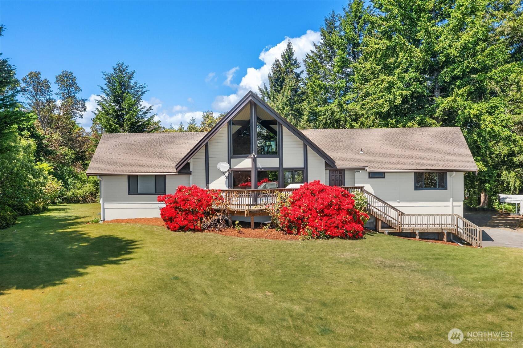 7429 SW 255th ST, Vashon, WA 98070