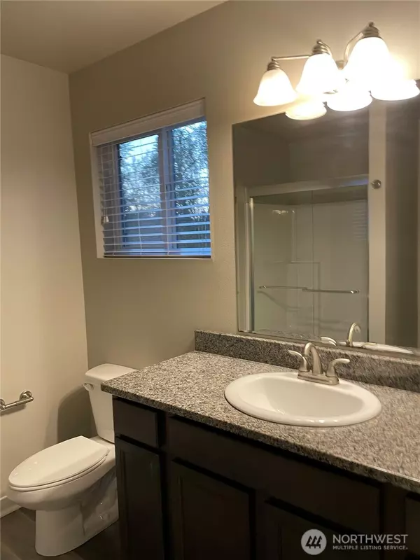 Blaine, WA 98230,280 B ST #102