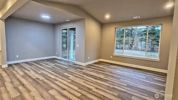 Montesano, WA 98563,573 Monte Elma RD