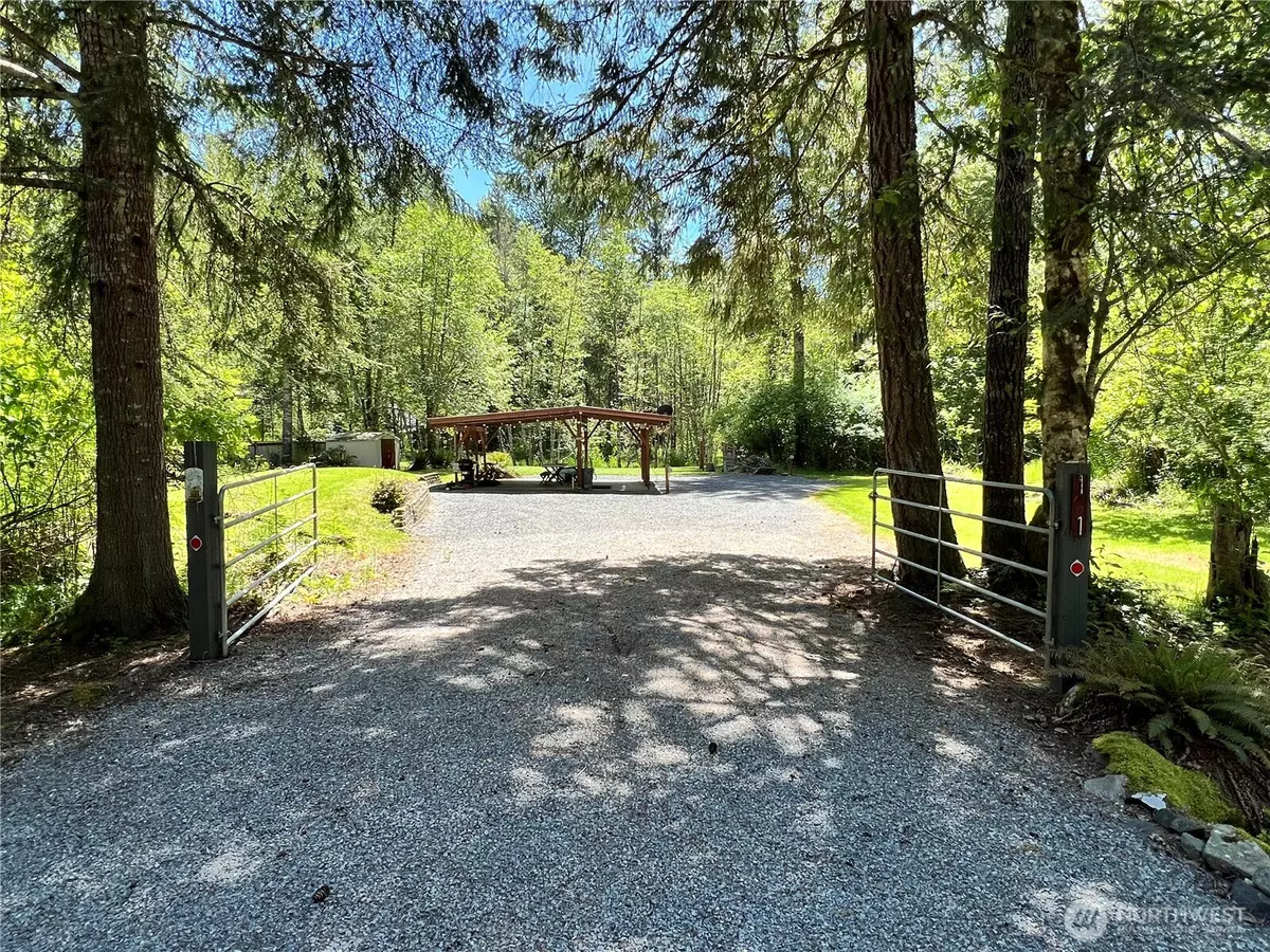 Eatonville, WA 98328,191 Paradise DR