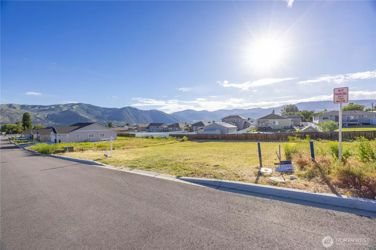 Manson, WA 98831,58 Sailing Hawk LN