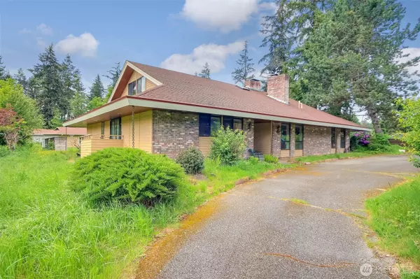 Tacoma, WA 98446,9402 48th AVE E