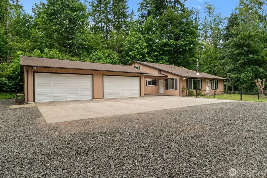 4562 SE Burley Olalla RD, Olalla, WA 98359