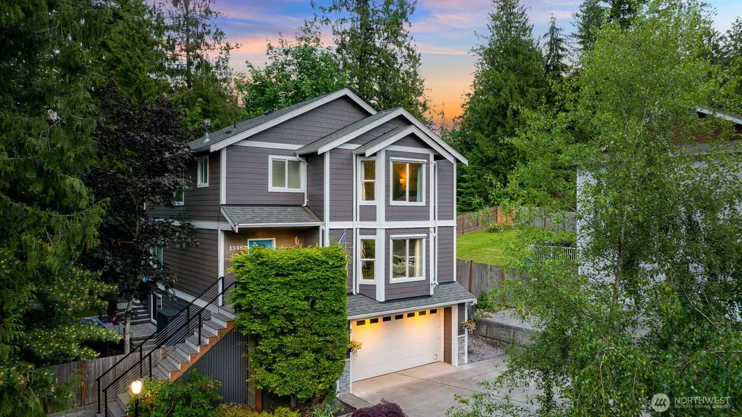 1348 Parkstone LN, Bellingham, WA 98229