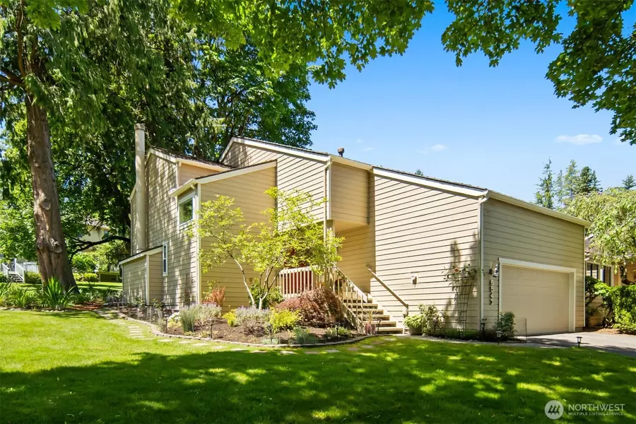 6547 159th AVE NE, Redmond, WA 98052