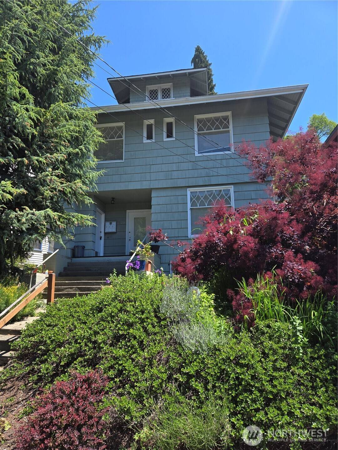 620 12th AVE E #A, Seattle, WA 98102