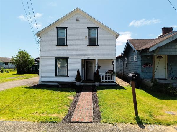 226 Eklund AVE, Hoquiam, WA 98550