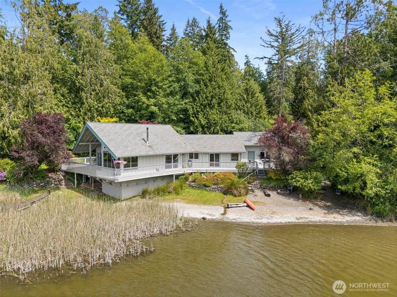 8471 E Caraway RD, Port Orchard, WA 98366