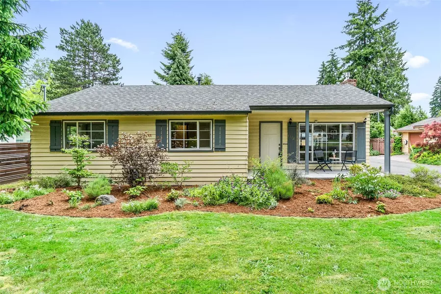 13720 Corliss AVE N, Seattle, WA 98133