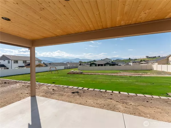 East Wenatchee, WA 98802,892 N Nile AVE
