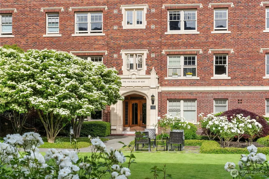 100 W Highland DR #404, Seattle, WA 98119