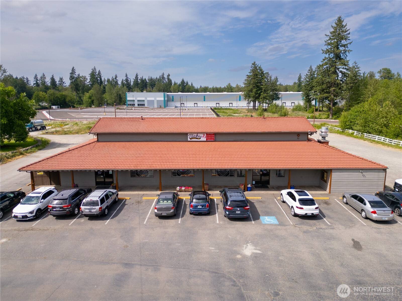 6805 176th ST E, Puyallup, WA 98375