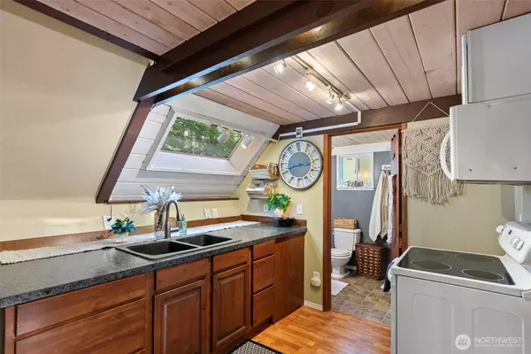 Hoodsport, WA 98548,111 N Skokomish DR