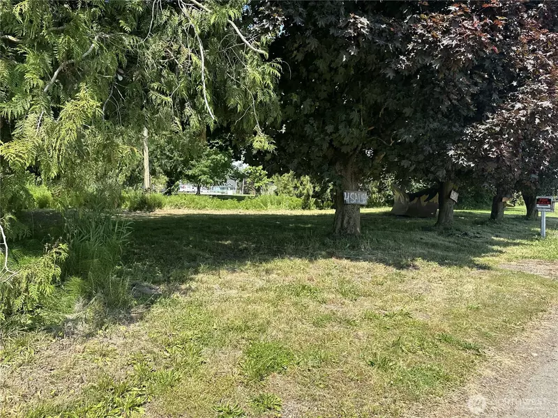 124 Columbia ST, Sumas, WA 98295